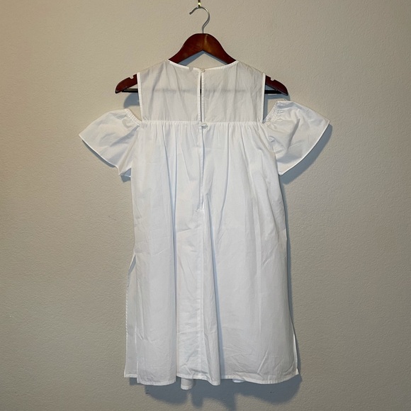 Zara White Romper/Dress shoulder cut out size xs - Picture 3 of 6